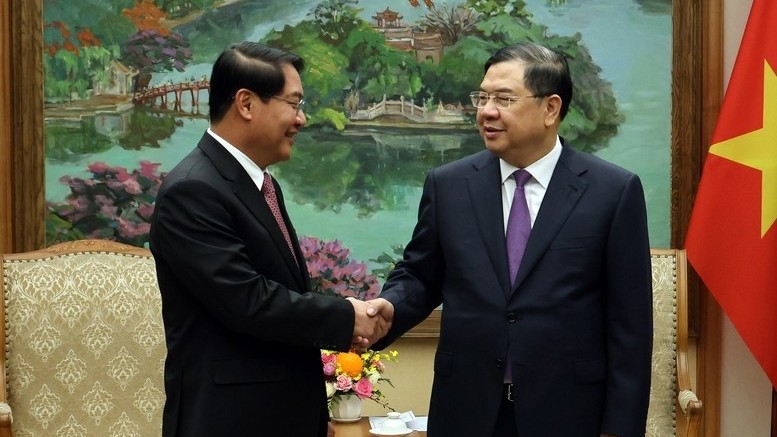 Phó Thủ tướng Thường trực Chính phủ Phạm Gia Túc tiếp Bí thư Thành ủy, Chủ tịch Hội đồng Nhân Dân Thủ đô Vientiane, Lào