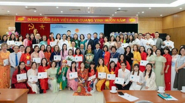 Training course on teaching Vietnamese for overseas Vietnamese teachers in 2026