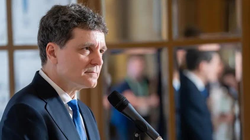 Romania: Một tuần sau khi chính phủ sụp đổ, Tổng thống bắn tiếng về động thái quan trọng
