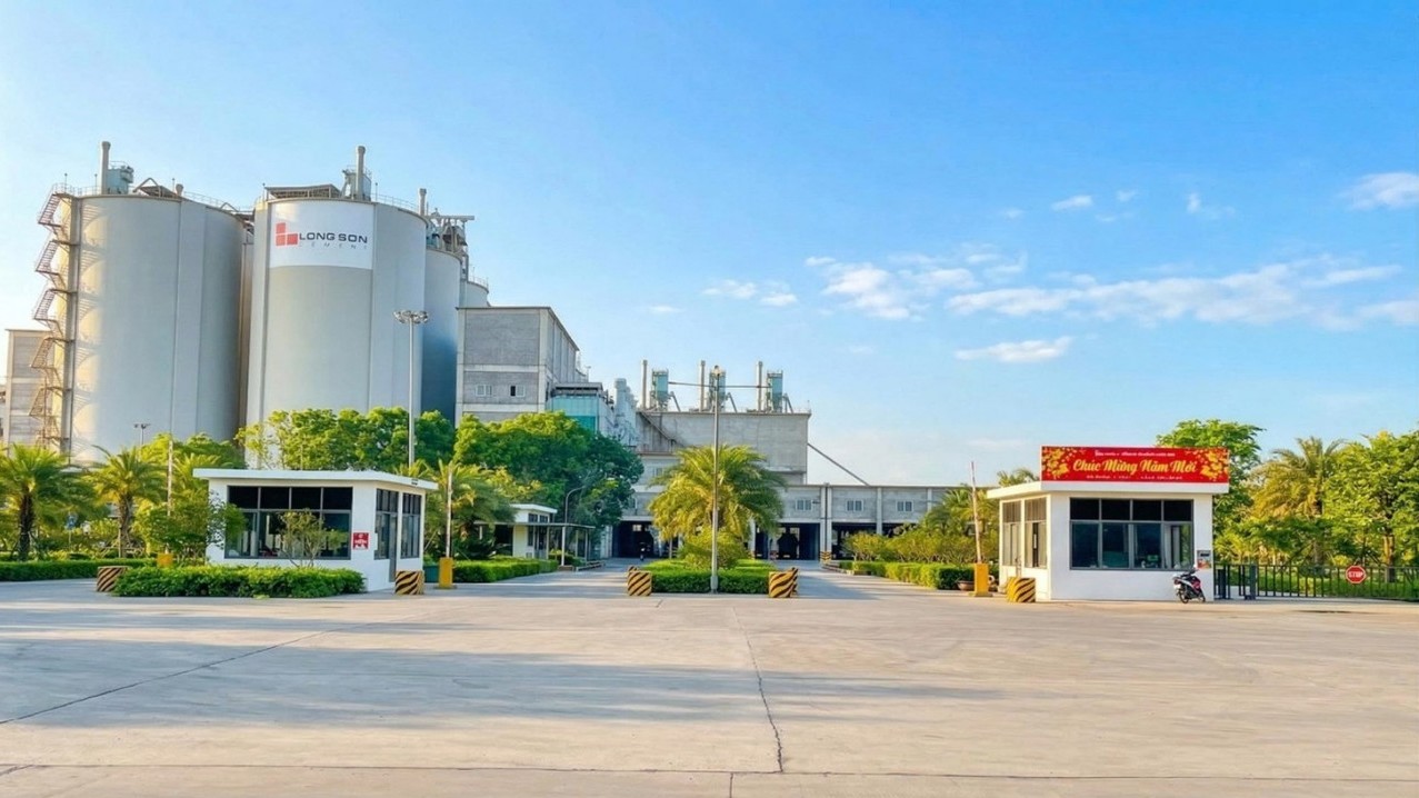 Công ty xi măng Long Sơn chào mừng ngày Giải phóng miền Nam 30/4 và Quốc tế lao động 1/5