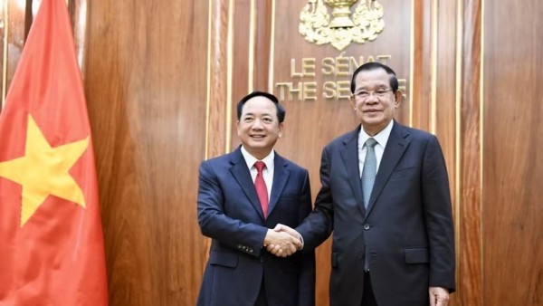 Politburo member Trinh Van Quyet visits Cambodia to strengthen bilateral cooperation
