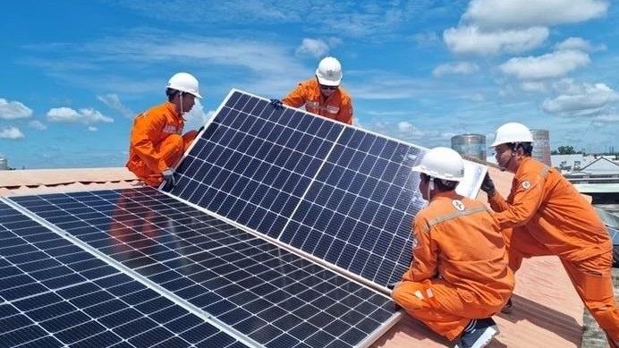 EVN nỗ lực chuyển đổi xanh góp phần đưa Việt Nam hướng tới nền kinh tế carbon thấp