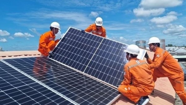EVN nỗ lực chuyển đổi xanh góp phần đưa Việt Nam hướng tới nền kinh tế carbon thấp