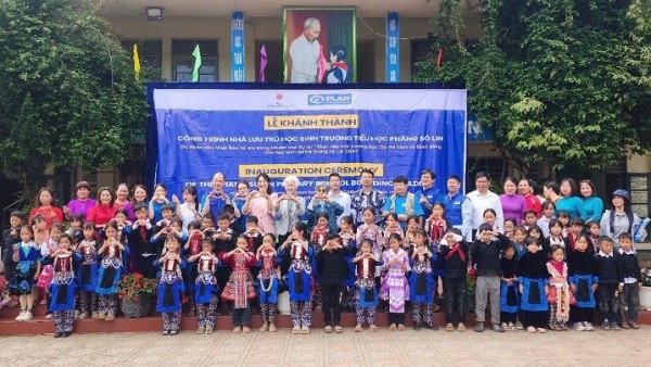 Thêm một mái nhà ở trường học cho vùng học sinh vùng cao yên tâm đến lớp