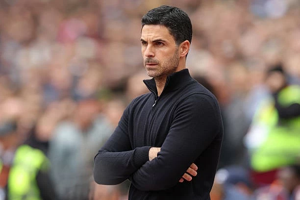 Kịch bản nào để Arsenal lên ngôi sớm ở Ngoại hạng Anh?