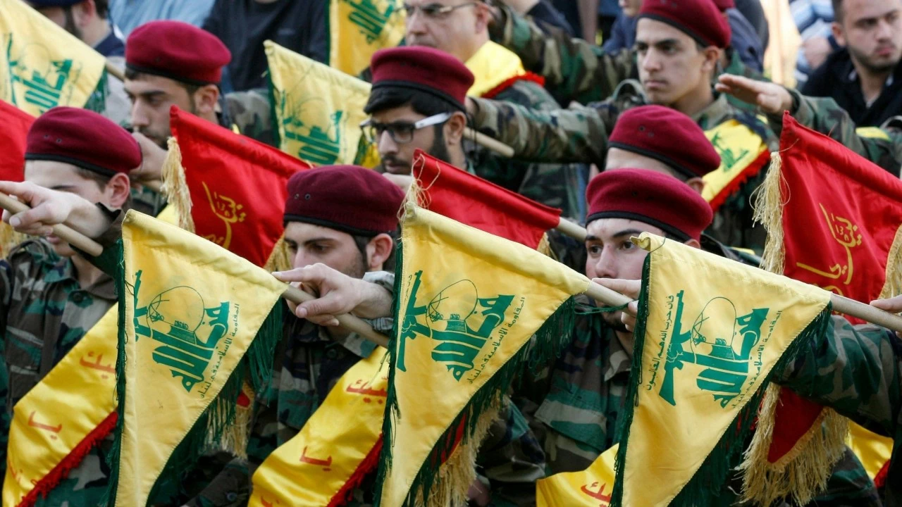 UAE trừng phạt các cá nhân và tổ chức liên hệ với Hezbollah UAE công bố danh sách khủng bố, phong trào Hezbollah phản ứng ngay lập tức
