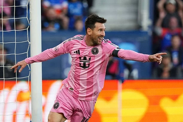 Messi cán mốc 61 hat-trick, sẵn sàng chinh phục World Cup