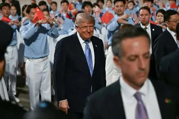 Long trọng lễ đón Tổng thống Mỹ Donald Trump tại Trung Quốc