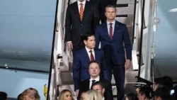 'Đội hình nghìn tỷ USD' theo chân Tổng thống Trump tới Bắc Kinh: Thông điệp của nước Mỹ là gì?
