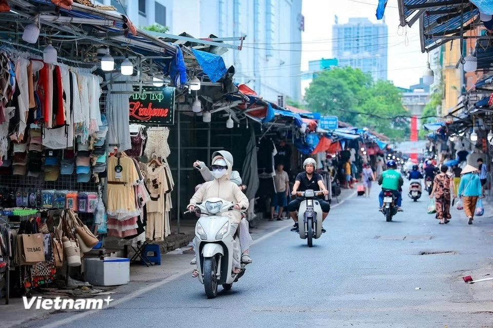 Ngắm vỉa hè Hà Nội sạch đẹp, ngăn nắp