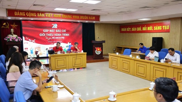 Hành trình 'Tôi yêu Tổ quốc tôi' kỷ niệm 70 năm Hội Liên hiệp Thanh niên Việt Nam