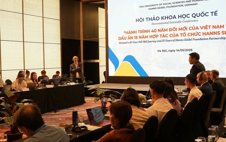 40 năm Đổi mới