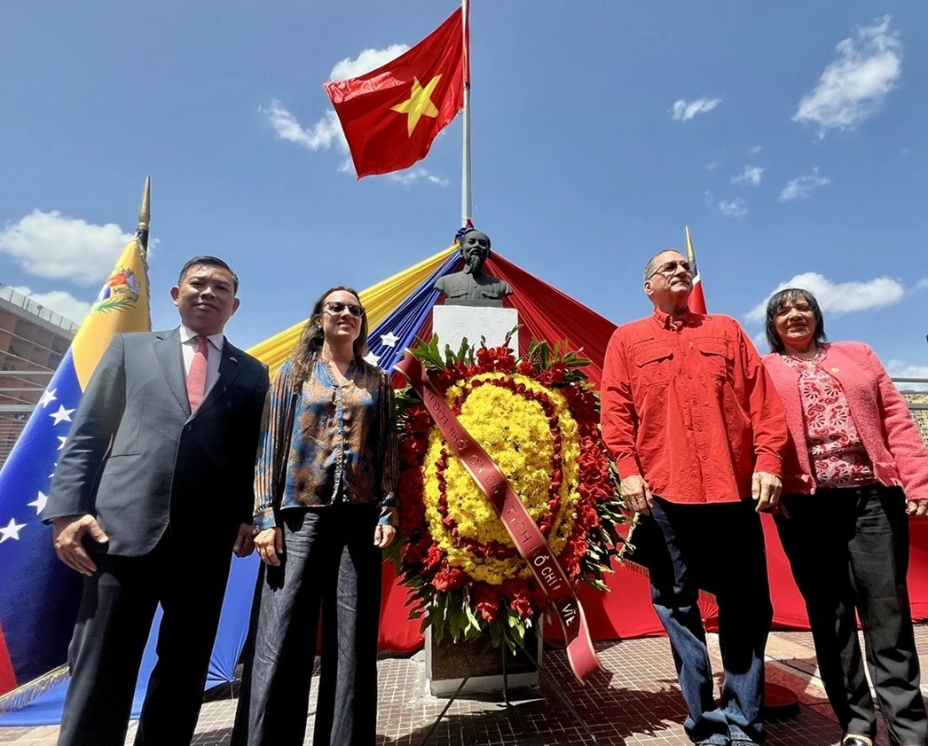 Venezuela tổ chức trọng thể Lễ kỷ niệm 136 năm ngày sinh Chủ tịch Hồ Chí Minh