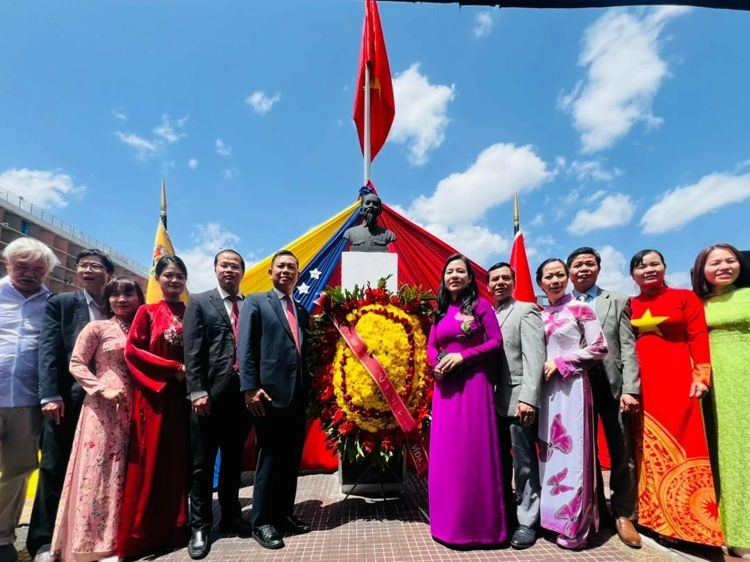 Venezuela tổ chức trọng thể Lễ kỷ niệm 136 năm ngày sinh Chủ tịch Hồ Chí Minh