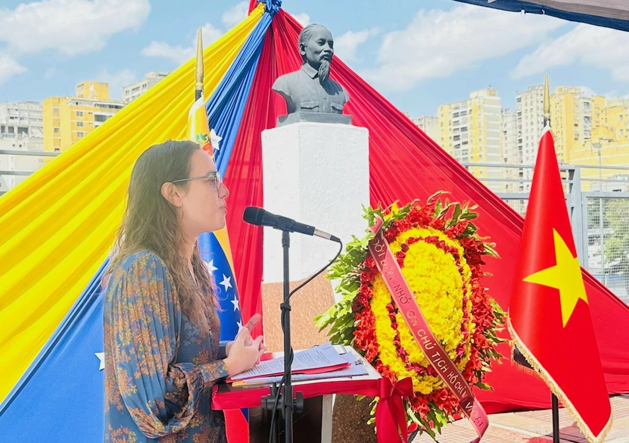 Venezuela tổ chức trọng thể Lễ kỷ niệm 136 năm ngày sinh Chủ tịch Hồ Chí Minh