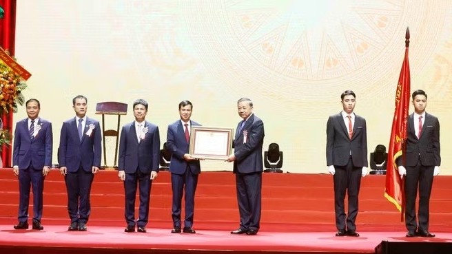 Tổng Bí thư, Chủ tịch nước Tô Lâm: Đại học Quốc gia Hà Nội phải vươn lên mạnh mẽ hơn, trở thành biểu tượng trí tuệ Việt Nam