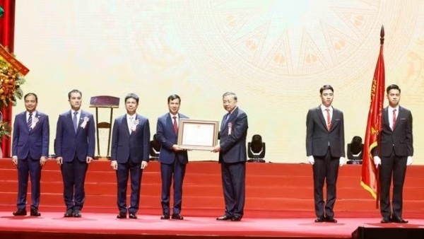 Tổng Bí thư, Chủ tịch nước Tô Lâm: Đại học Quốc gia Hà Nội phải vươn lên mạnh mẽ hơn, trở thành biểu tượng trí tuệ Việt Nam