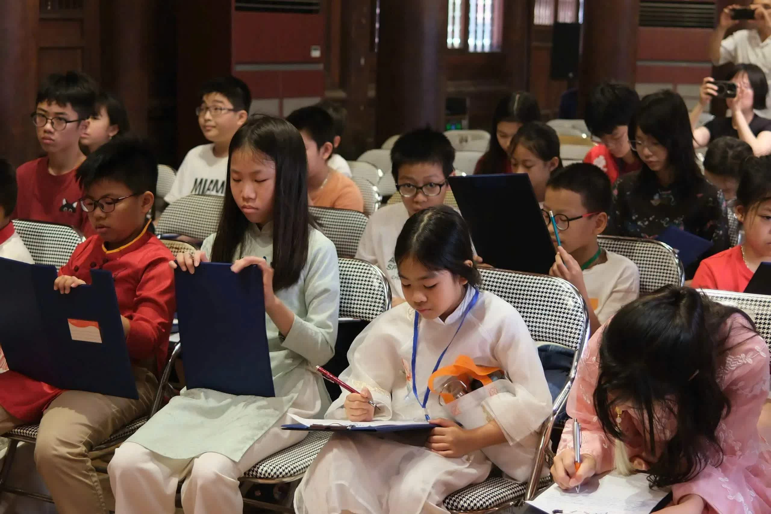 Văn Miếu - Quốc Tử Giám trở thành điểm hẹn của những người trẻ yêu tiếng Pháp