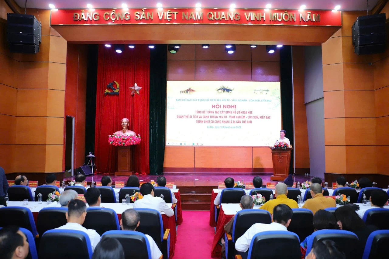 Toàn cảnh hội nghị.