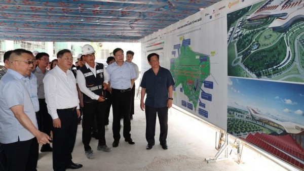 Phó Thủ tướng Thường trực Phạm Gia Túc kiểm tra tiến độ các dự án phục vụ APEC 2027 tại Phú Quốc