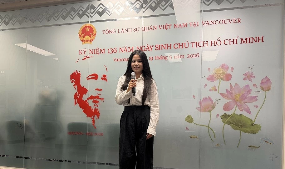 Kỷ niệm 136 năm ngày sinh của Chủ tịch Hồ Chí Minh tại Vancouver, Canada