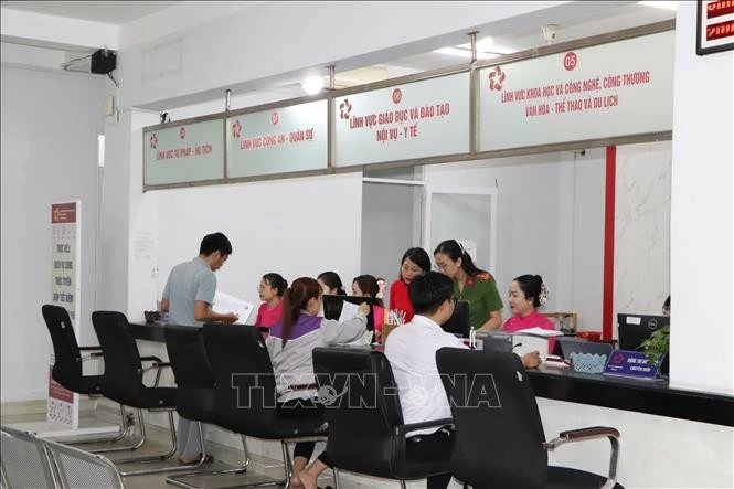 Ảnh minh họa Trung tâm hành chính công của phường Dĩ An phục vụ người dân (ở Đường số 10, phường Dĩ An, TP Hồ Chí Minh). (Nguồn: TTXVN)