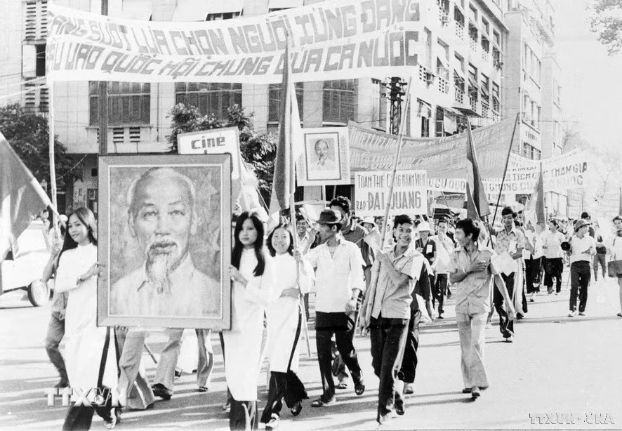 136 năm Ngày sinh Chủ tịch Hồ Chí Minh: Phát huy vai trò người đại diện, tiếng nói của nhân dân 136 năm Ngày sinh Chủ tịch Hồ Chí Minh: Phát huy vai trò người đại diện, tiếng nói của nhân dân
