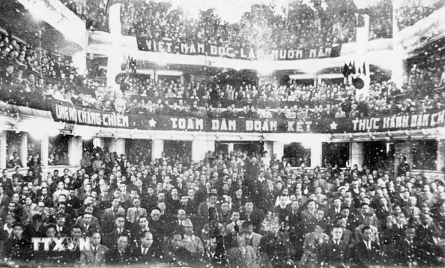 136 năm Ngày sinh Chủ tịch Hồ Chí Minh: Phát huy vai trò người đại diện, tiếng nói của nhân dân 136 năm Ngày sinh Chủ tịch Hồ Chí Minh: Phát huy vai trò người đại diện, tiếng nói của nhân dân