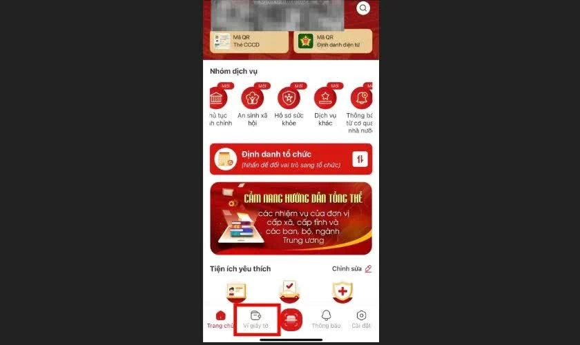 Tiếp theo, truy cập mục “Ví giấy tờ”.