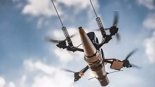 Ukraine tấn công quy mô lớn vào Moscow bằng UAV, 4 người thiệt mạng