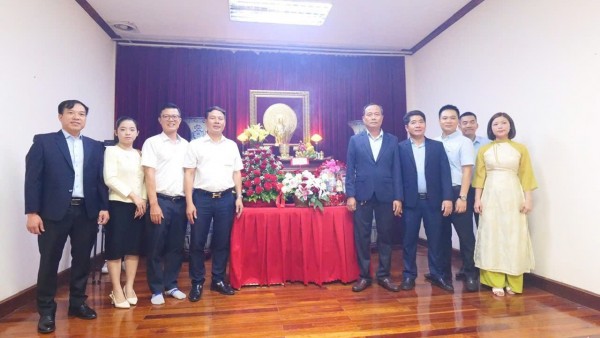 Kỷ niệm 136 năm ngày sinh Chủ tịch Hồ Chí Minh tại Pakse (Lào)