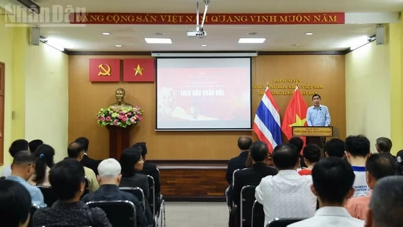 Trang trọng kỷ niệm 136 năm Ngày sinh Chủ tịch Hồ Chí Minh tại thủ đô Bangkok, Thái Lan
