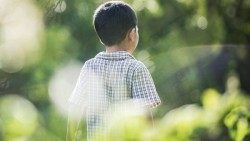 Tuổi thơ không thể lớn lên cùng bạo hành