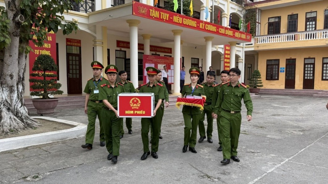 ​​​​​​​Quyền bầu cử của những cử tri đặc biệt