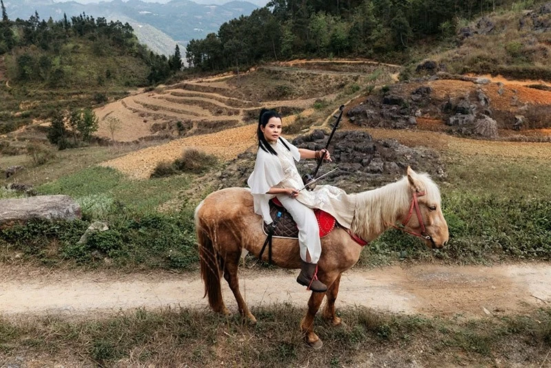 NSƯT Dương Thuỳ Anh và hành trình đưa 'Vó Ngựa Trên Mây' bay giữa đại ngàn văn hoá Việt