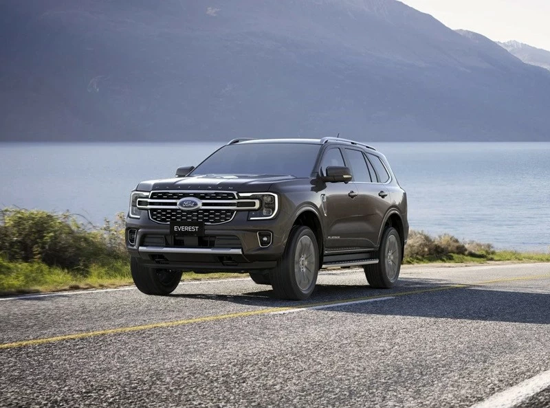 Top 4 mẫu SUV 7 chỗ bán chạy nhất tháng 4/2026 ghi nhận Ford Everest tiếp tục giữ vị trí dẫn đầu.