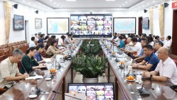 Học tập tư tưởng Hồ Chí Minh để nâng cao bản lĩnh ngoại giao Việt Nam