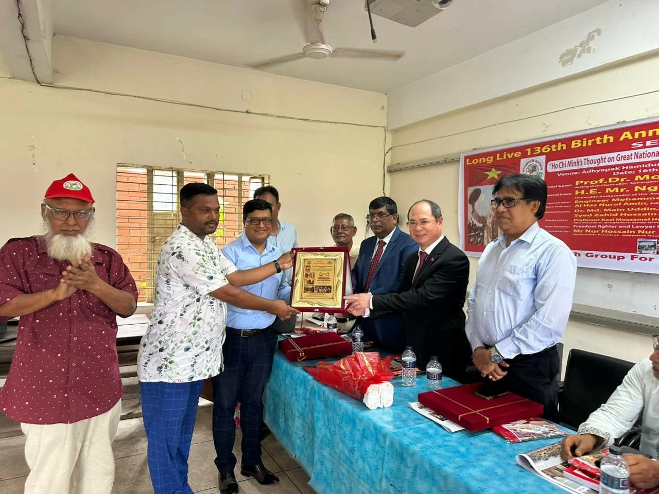 Tọa đàm về tư tưởng đại đoàn kết của Chủ tịch Hồ Chí Minh tại Bangladesh Tọa đàm về tư tưởng đại đoàn kết của Chủ tịch Hồ Chí Minh tại Bangladesh
