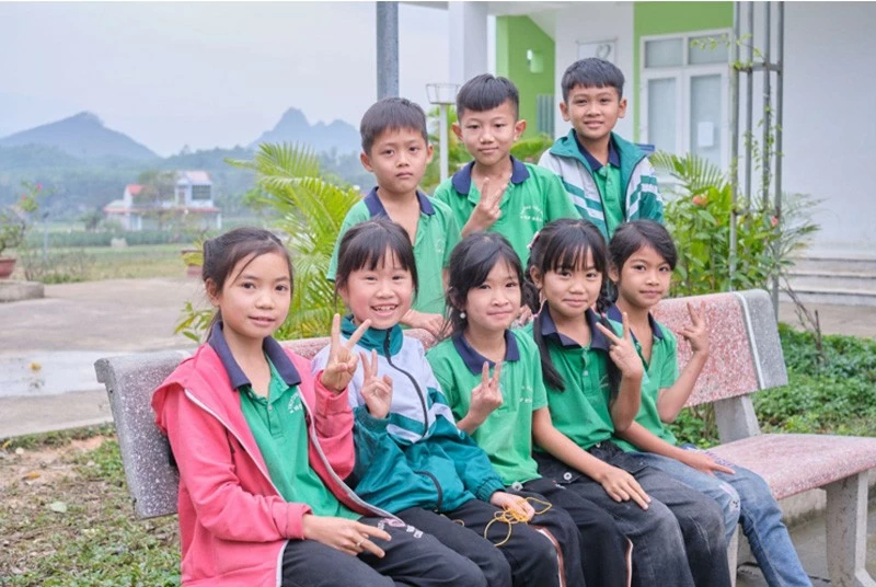 Chỉ với một chi phí rất nhỏ, mỗi em học sinh đều có thể mở rộng cơ hội học tập