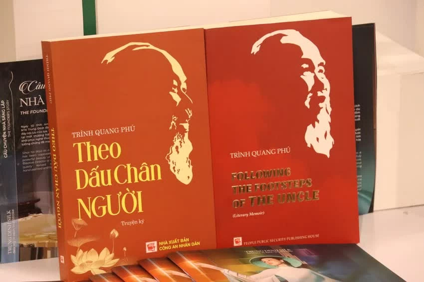 12P.số 21. Những dấu chân không biên giới Những dấu chân không biên giới