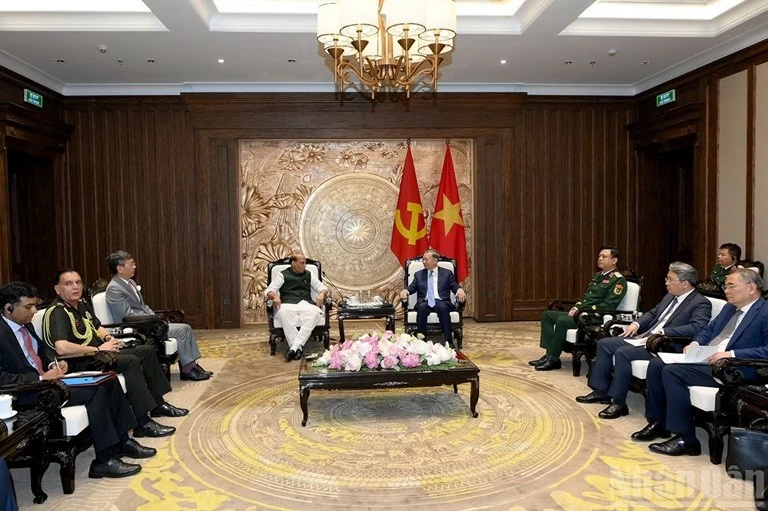 Tổng Bí thư, Chủ tịch nước Tô Lâm tiếp Bộ trưởng Quốc phòng Ấn Độ Rajnath Singh Tổng Bí thư, Chủ tịch nước Tô Lâm tiếp Bộ trưởng Quốc phòng Ấn Độ Rajnath Singh