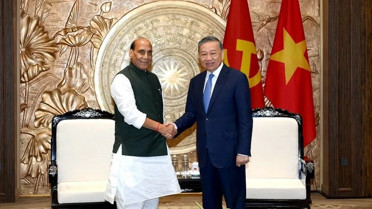 Tổng Bí thư, Chủ tịch nước Tô Lâm tiếp Bộ trưởng Quốc phòng Ấn Độ Rajnath Singh Tổng Bí thư, Chủ tịch nước Tô Lâm tiếp Bộ trưởng Quốc phòng Ấn Độ Rajnath Singh