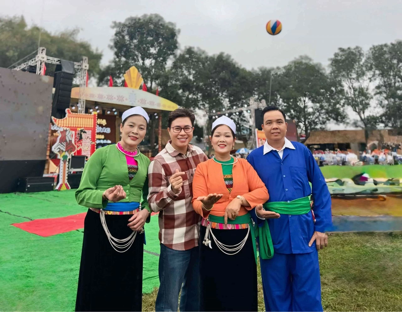https://baoquocte.vn/stores/news_dataimages/2026/052026/20/07/muong-bi-khi-di-san-cat-loi-trong-nhip-chieng-khai-ha-20260520075659.webp?rt=202605221712