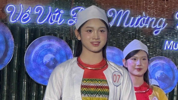 Muong Bi: When heritage 'speaks' in the rhythm of Khai Ha gongs