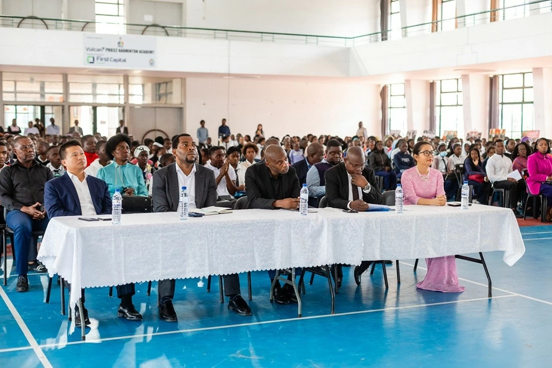 Đại sứ quán Việt Nam tại Mozambique trao giải cuộc thi vẽ tranh về Chủ tịch Hồ Chí Minh Đại sứ quán Việt Nam tại Mozambique trao giải cuộc thi vẽ tranh về Chủ tịch Hồ Chí Minh