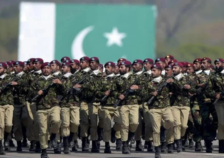 Pakistan điều 8.000 binh sĩ và chiến đấu cơ tới Saudi Arabia