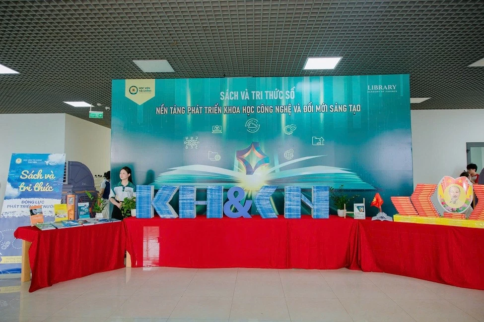 Học viện Tài chính tổ chức nhiều hoạt động chào mừng Ngày Khoa học, Công nghệ và Đổi mới sáng tạo Việt Nam 18/5 Học viện Tài chính tổ chức nhiều hoạt động chào mừng Ngày Khoa học, Công nghệ và Đổi mới sáng tạo Việt Nam 18/5