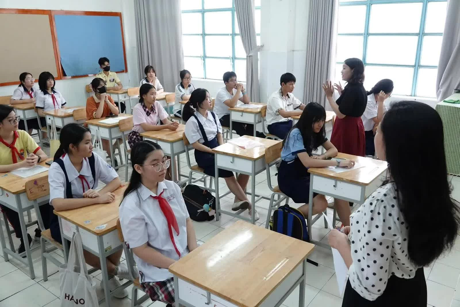 Kỳ thi lớp 10: Kỳ thi lớp 10: