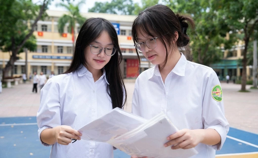 Kỳ thi vào lớp 10 và áp lực tuổi 15 Kỳ thi vào lớp 10 và áp lực tuổi 15