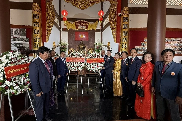 Triển lãm ảnh về Chủ tịch Hồ Chí Minh tại Nakhon Phanom, Thái Lan